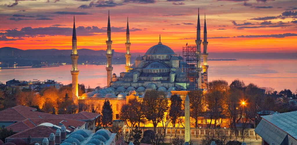 Image of the Blue Mosque in Istanbul, Turkey during dramatic sunrise.