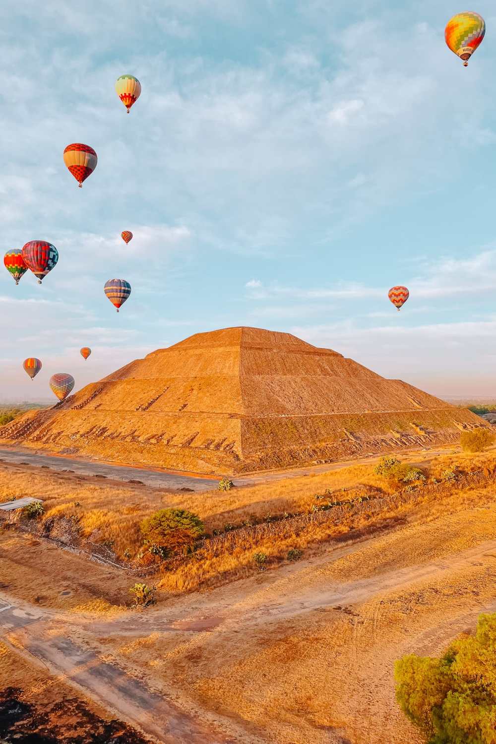Best Things To Do In Mexico City Mexico Pyramids Teotihuacan Hot Air Ballon Ride
