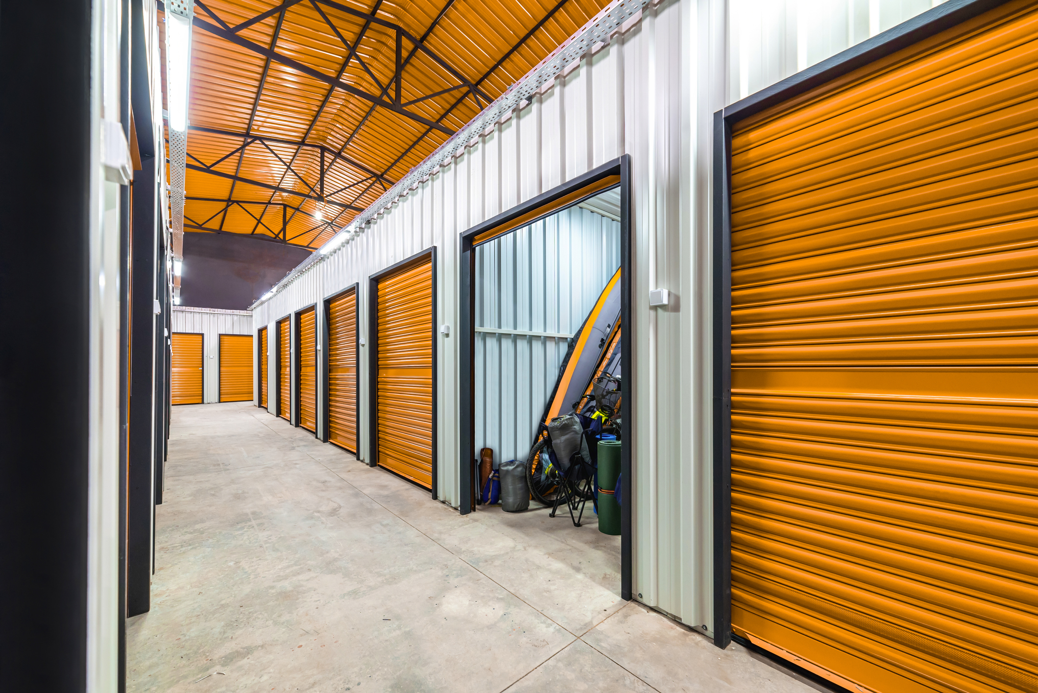 Self storage units (photo: yalcinsonat1, iStock license)