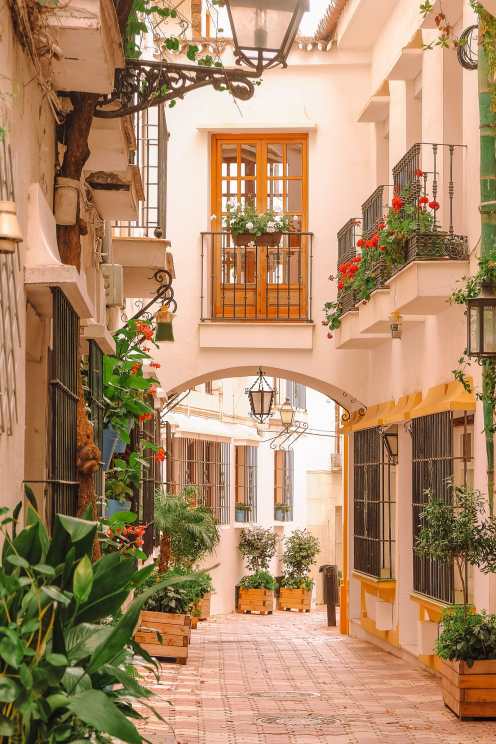 Best Things To Do In Marbella, Spain visit old town