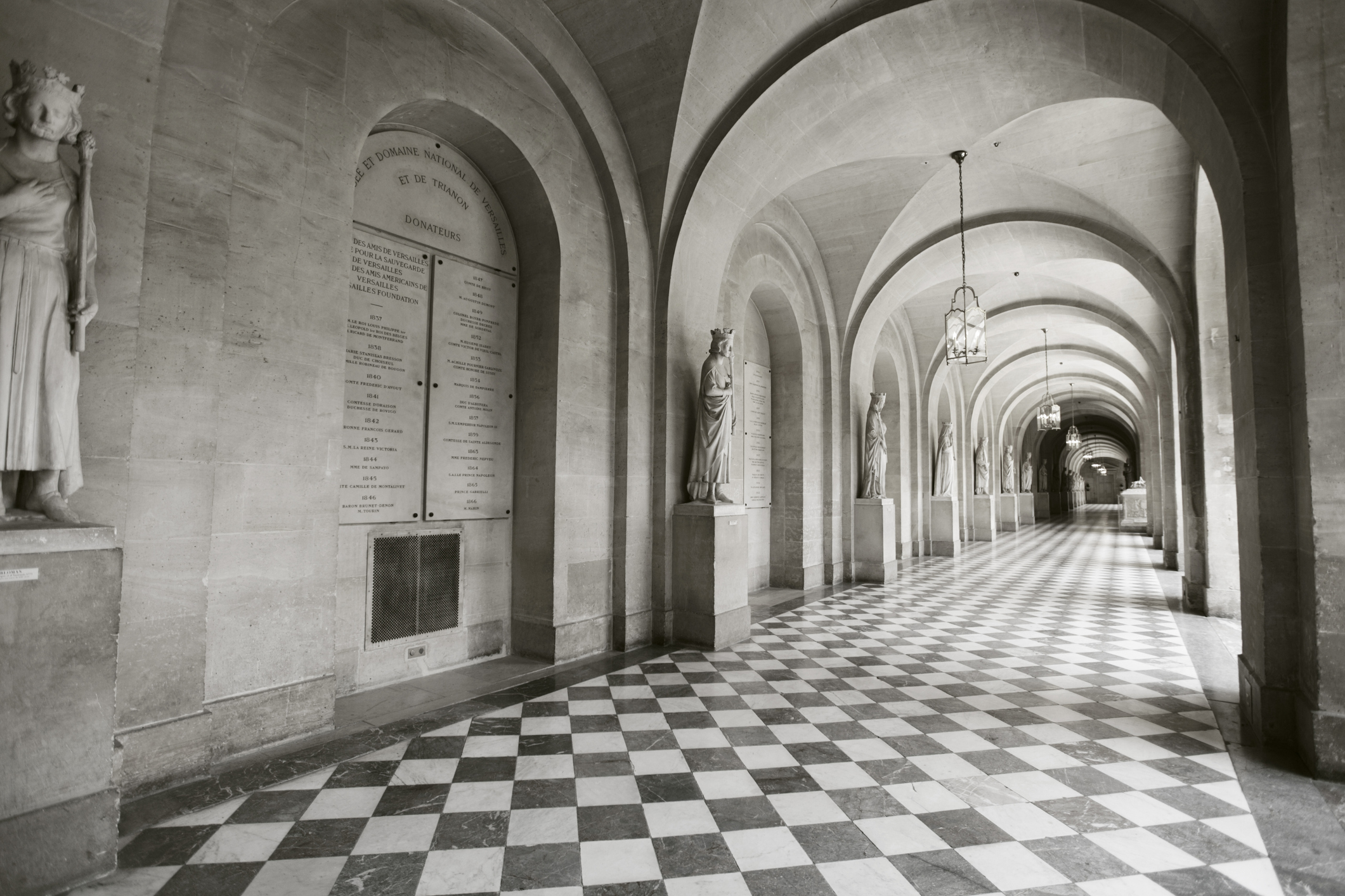 Hallway at the Palace (photo: IvanMikhaylov)