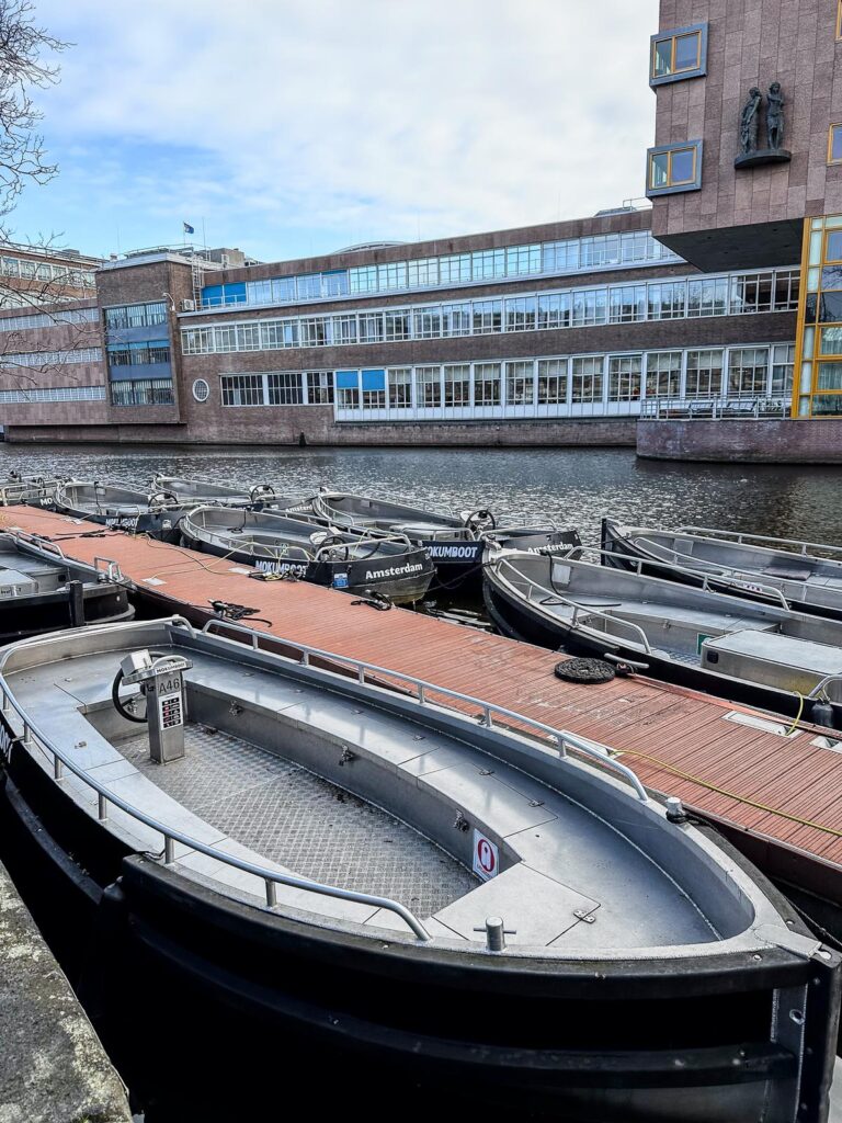 Amsterdam canal boat rentals with Mokumboot - Explore historic waterways and iconic architecture