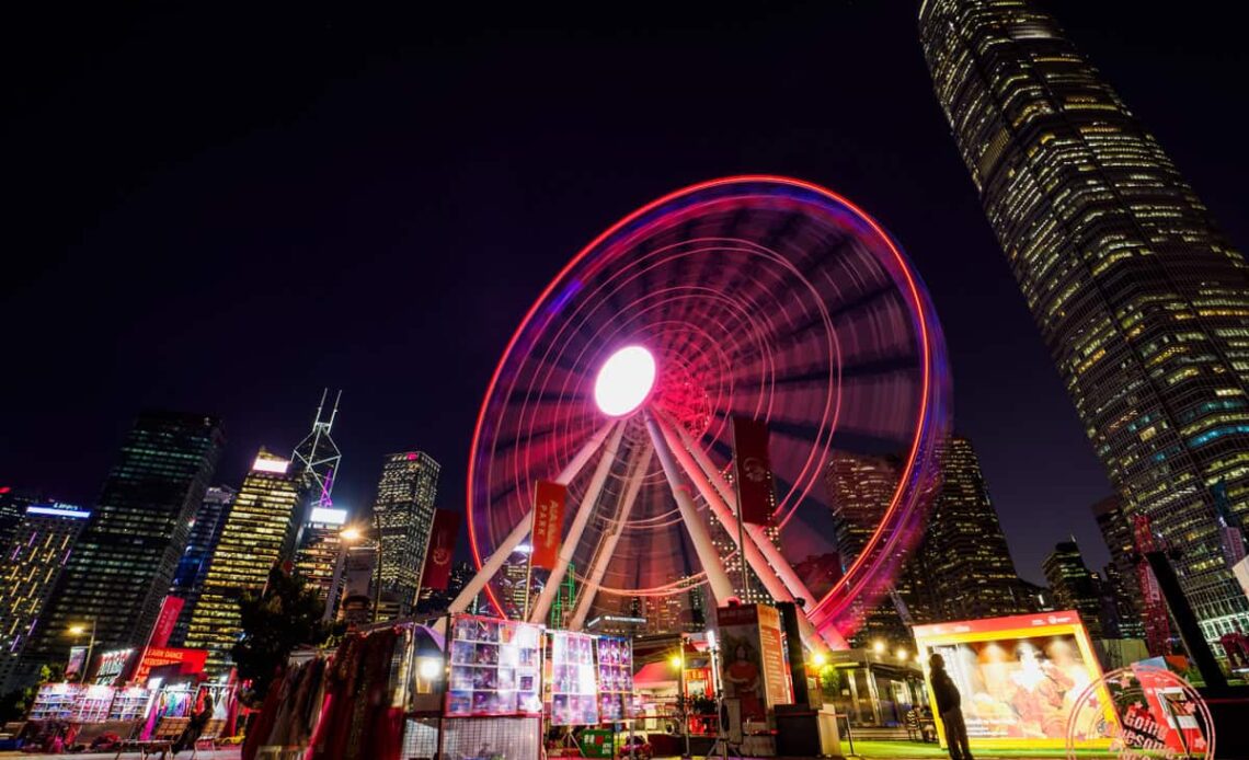 hong kong observation wheel long exposure spinning