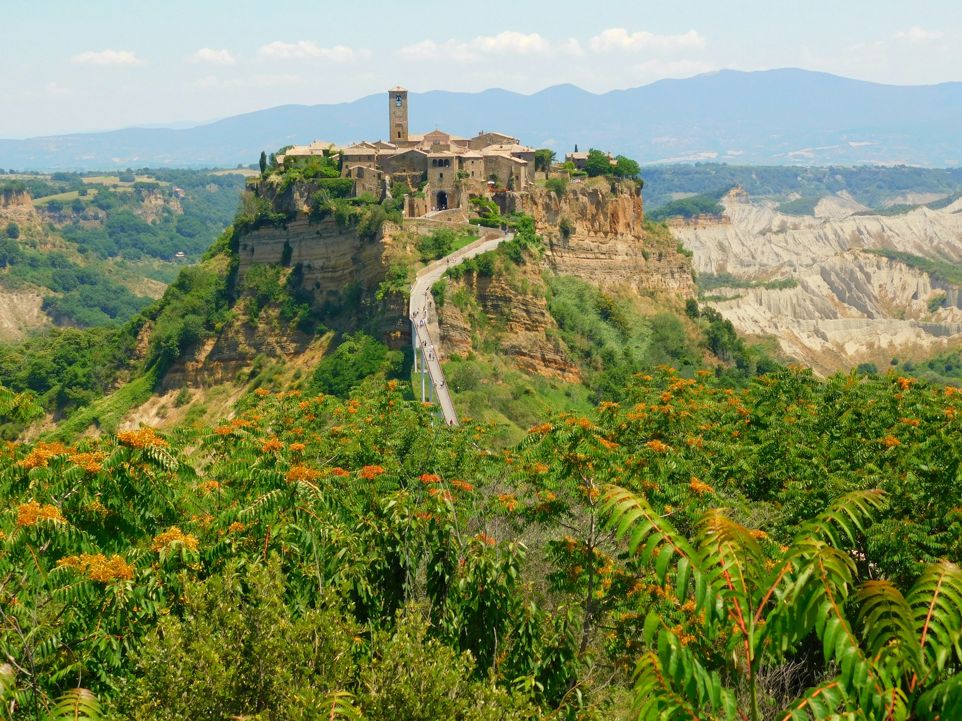 Hilltop village of Civita di Bagnoregio (photo: Viviana Couto Sayalero).