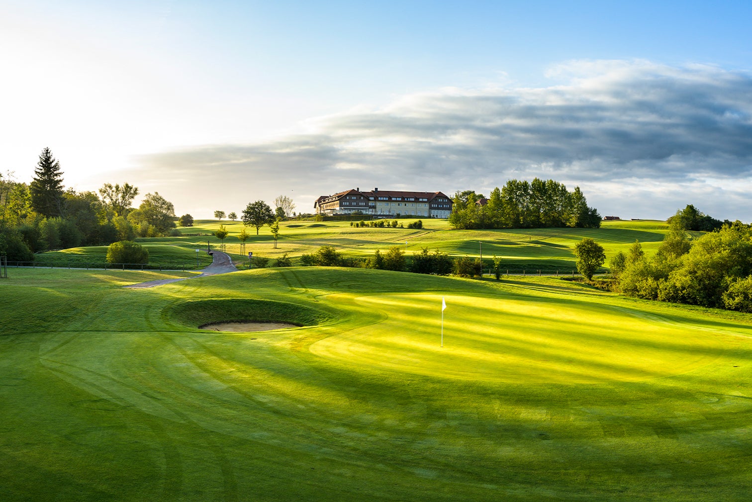 450 hectares of rolling green land surrounds the England basecamp