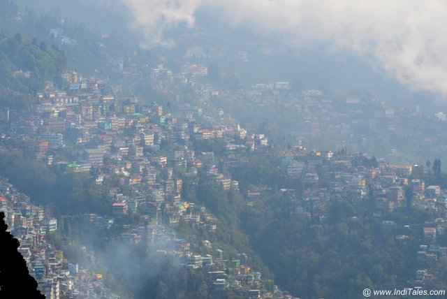 Landscape view of the Darjeeling town