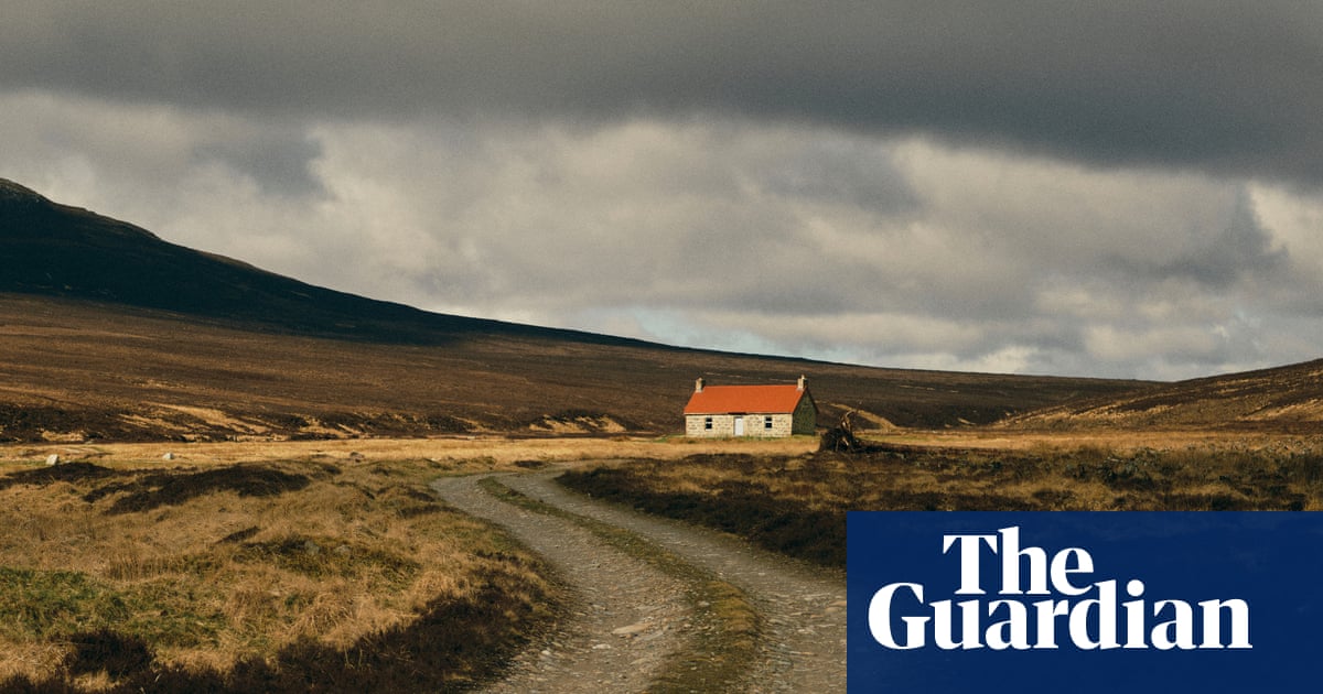 ‘The merry fellowship of bothies’: hiking in the Scottish Highlands | Highlands holidays