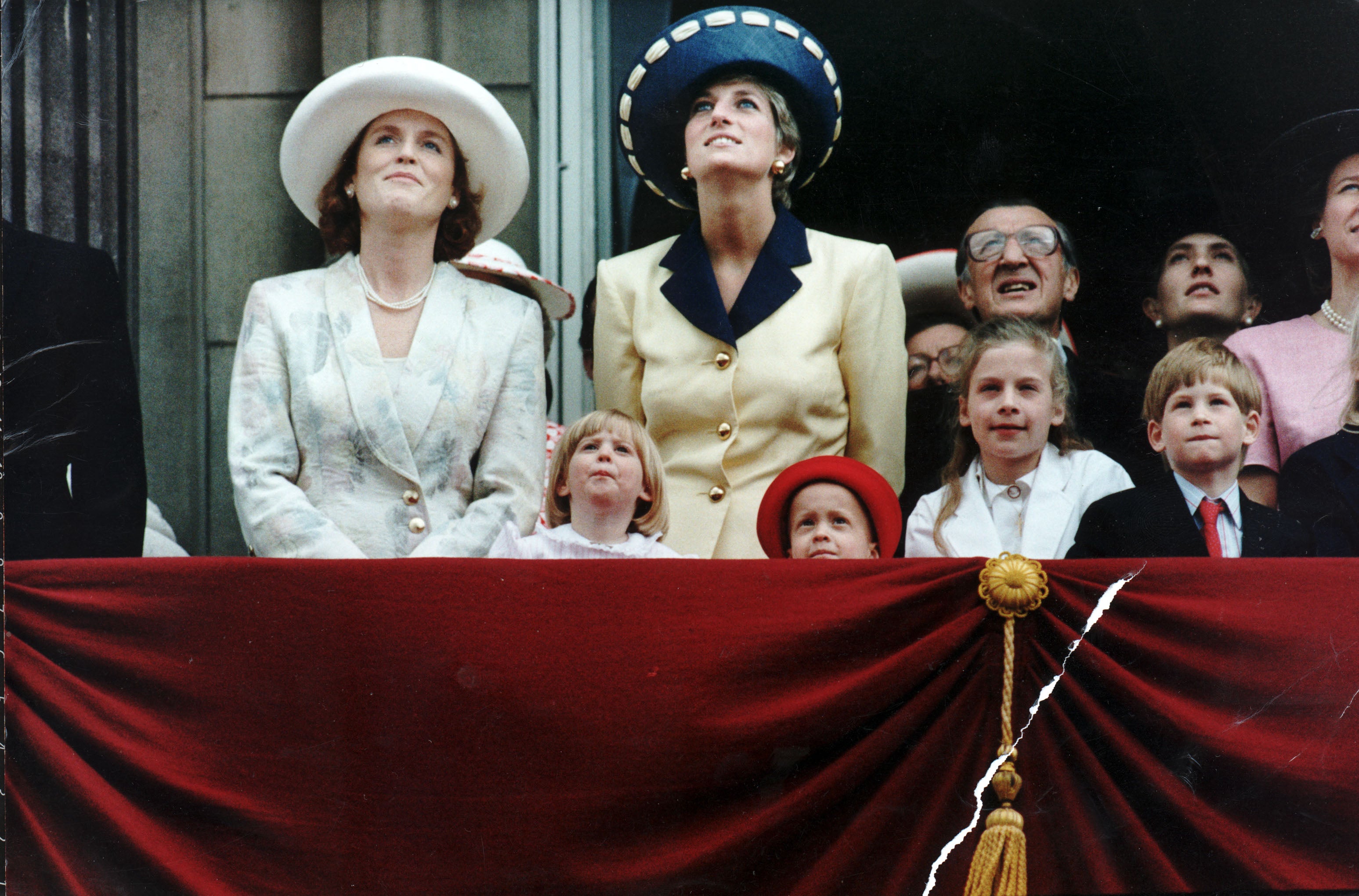 The Royal Family On The Balcony Of Buckingham Palace For Trooping The Colour. The Duchess Of York And Diana Princess Of Wales Had A Grandstand View From The Balcony As Three Shackleton Aircraft Led The Queen's 65th Birthday Flypast. The Children From L-r; Princess Beatrice Leonora Knatchbull Lady Rose Windsor And Prince Harry.