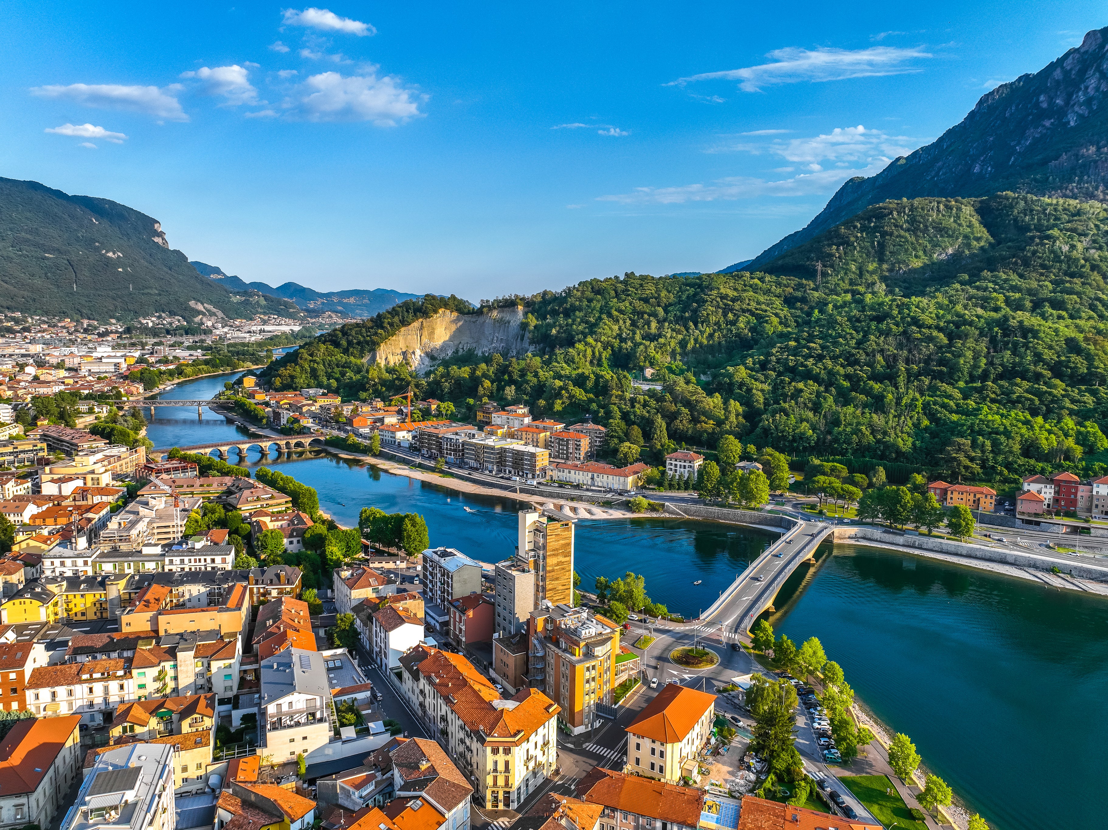 Como winds for 30 miles through Lecco, Sorico and Menaggio