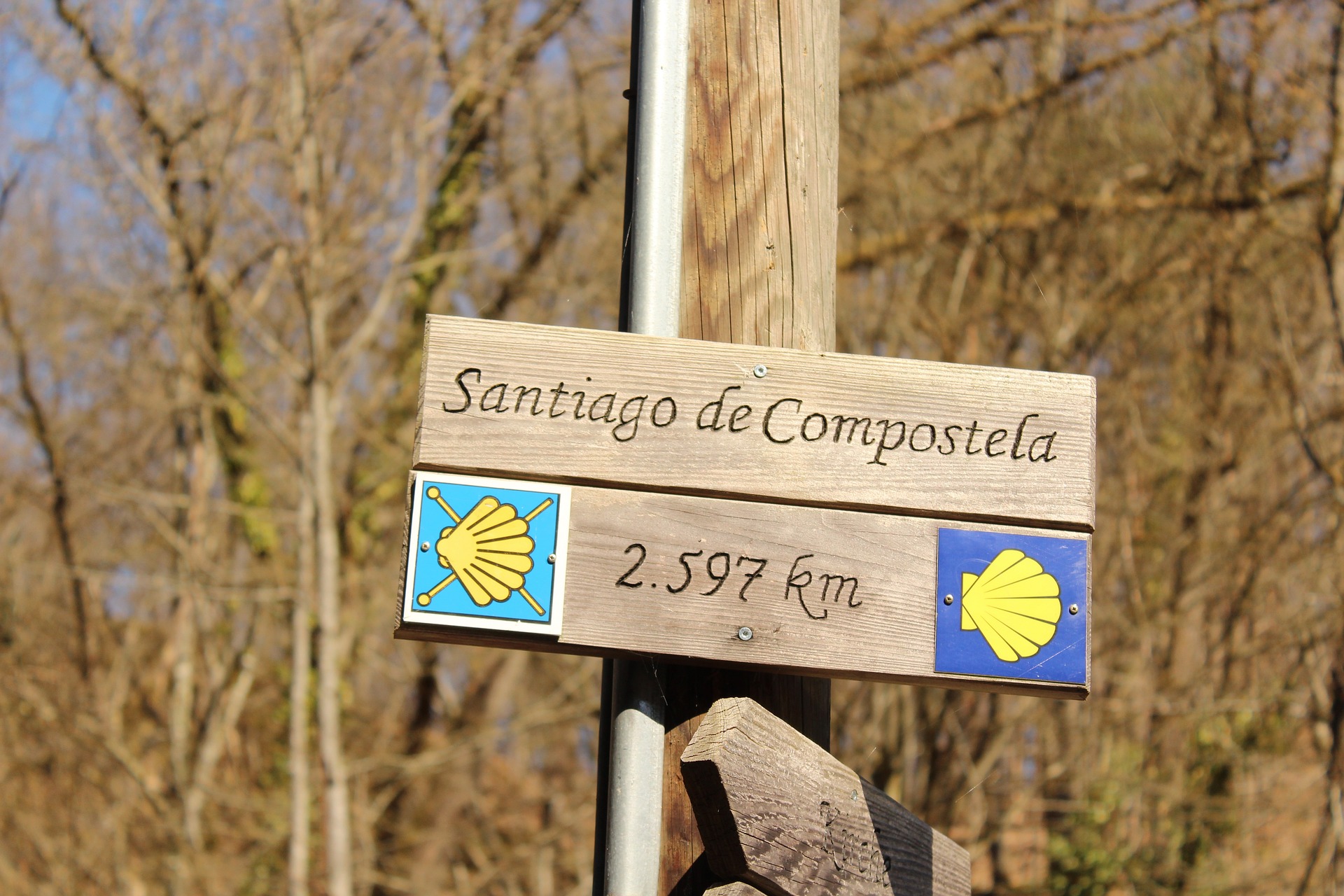 Santiago de Compostela sign (photo: Andre_Grunden).