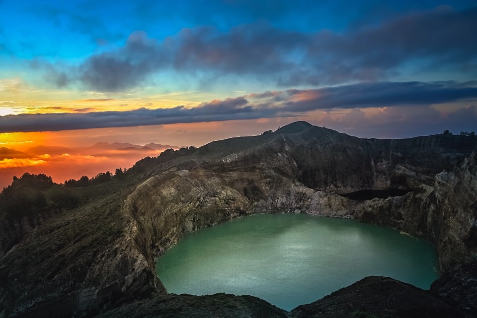 Kelimutu at sunrise