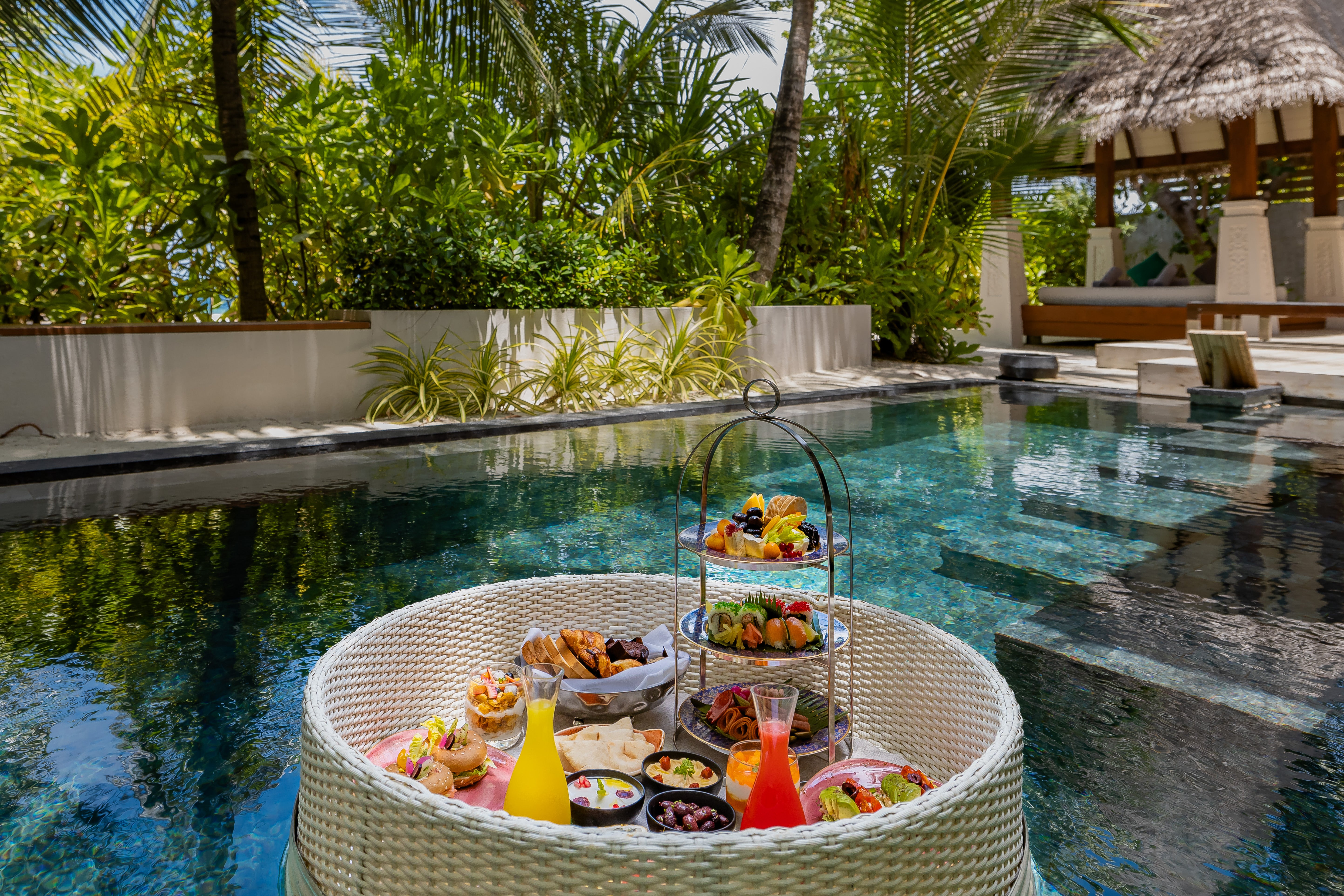 A floating breakfast at Bolifushi (THE OZEN COLLECTION/PA)