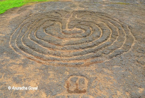 Prehistoric carvings on laterite rocks at Pansoimol - Labyrinths in Goa