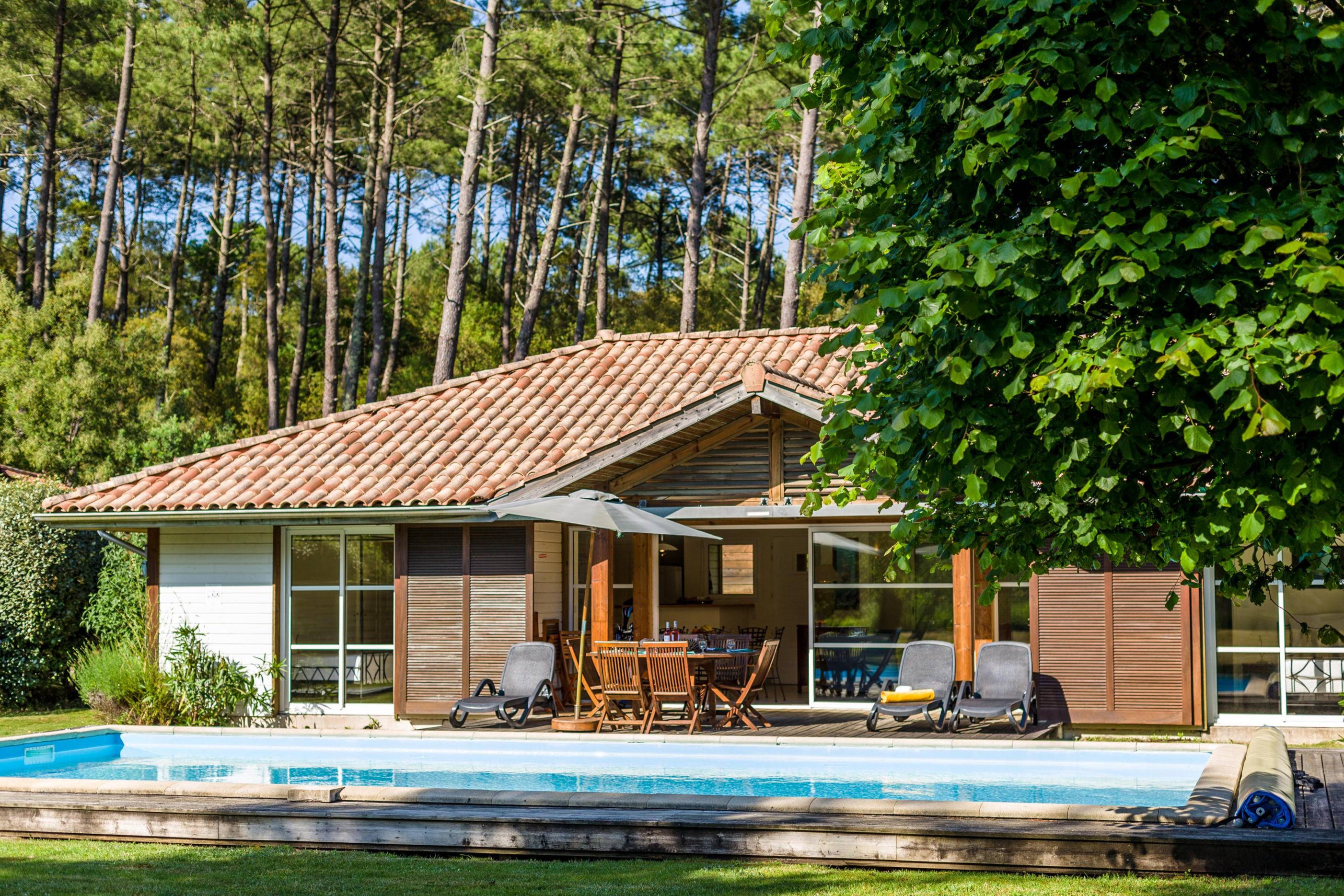 The friends stayed in a villa in Moliets-et-Maa, roughly an hour north of Biarritz