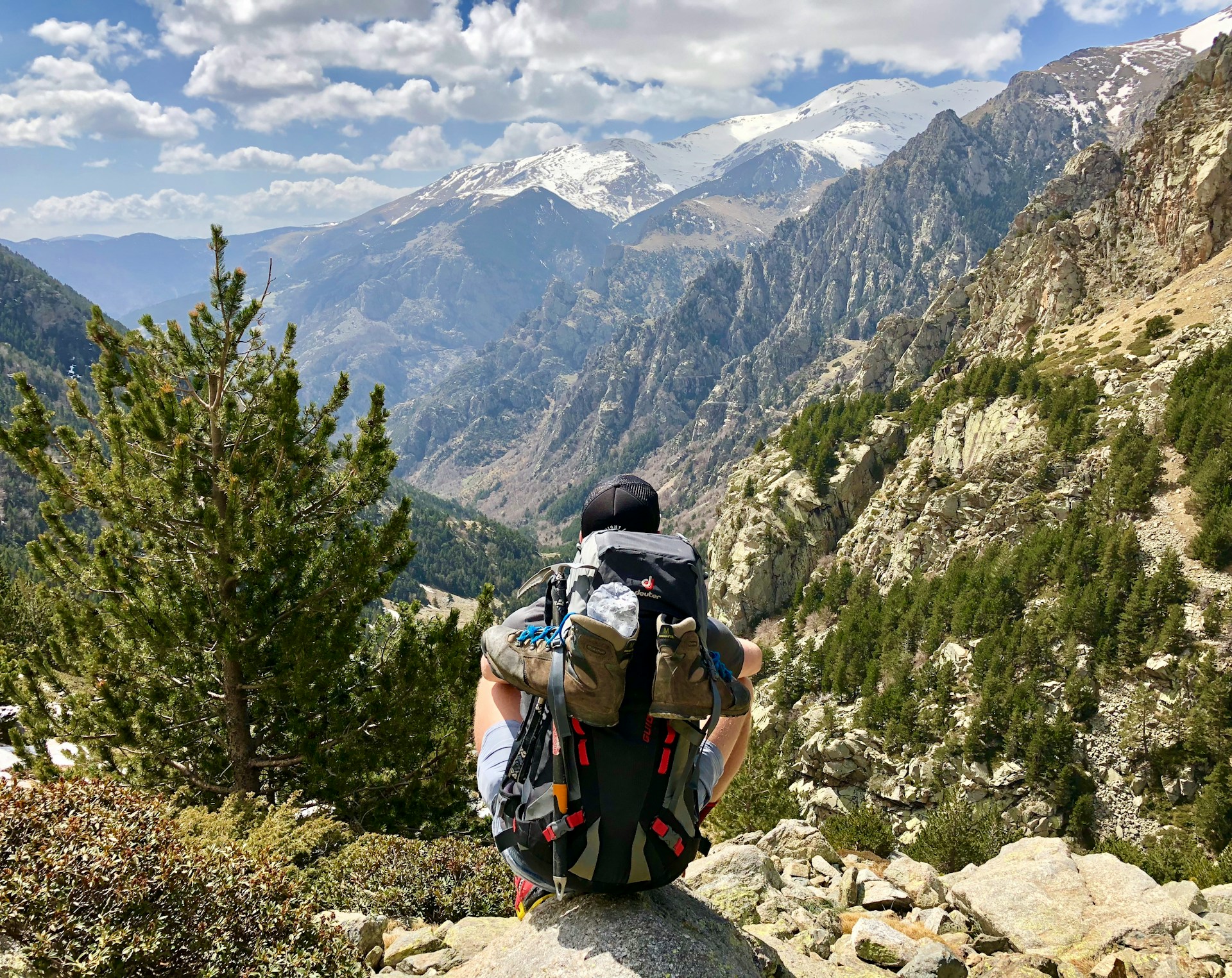 Hiking in Torreneules, Spain (photo: Marc Rafanell Lopez).