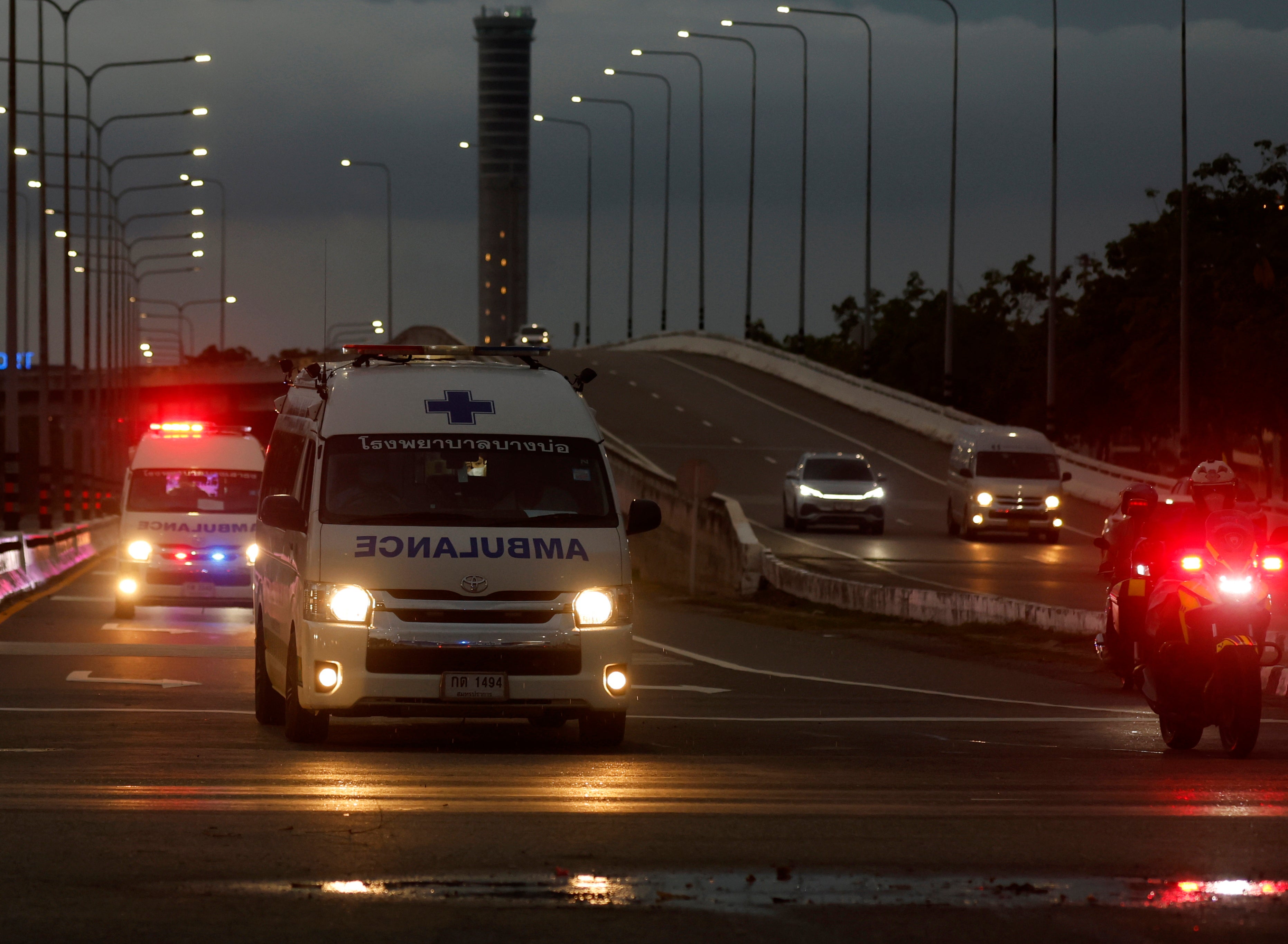 One person dead as Singapore Airlines flight diverts to Bangkok due to severe turbulence