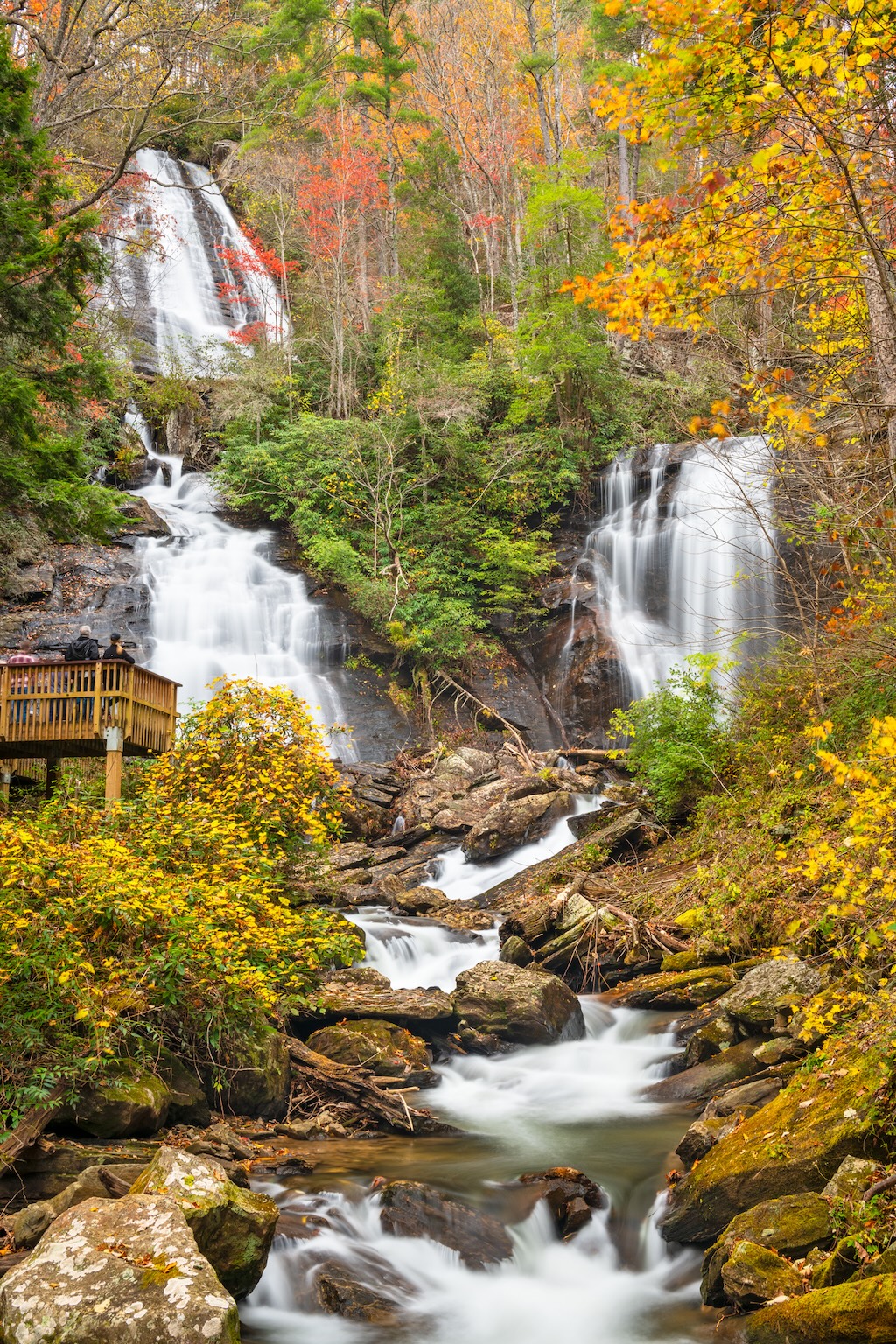 Anna Ruby Falls, Georgia, USA in autumn.