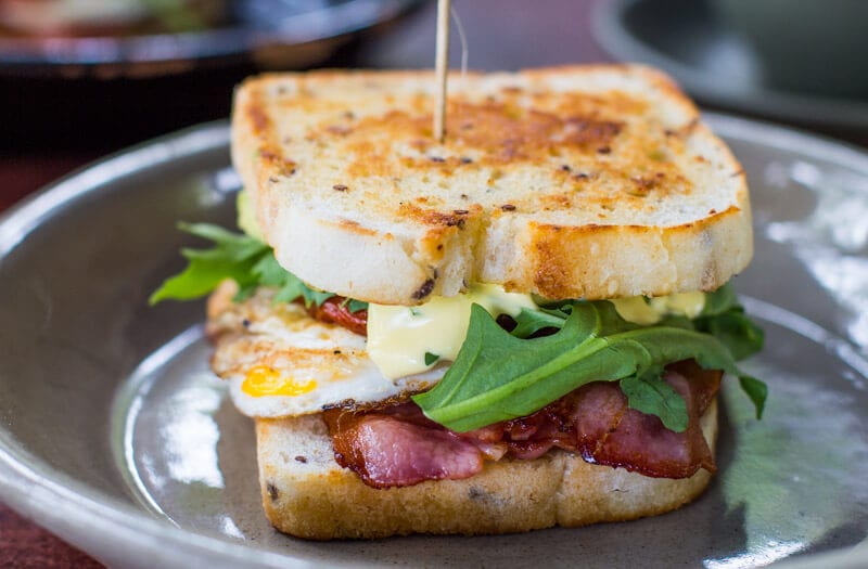 bacon egg and cheese sandwich