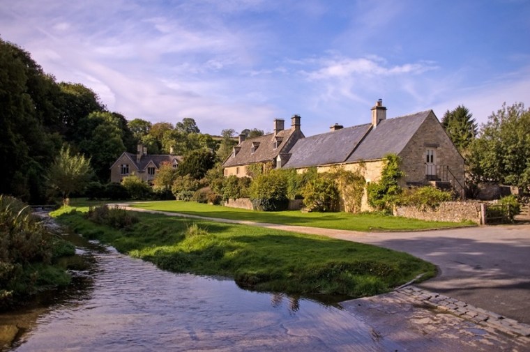 The Cotswolds in the UK is one of the best winter wedding destinations.