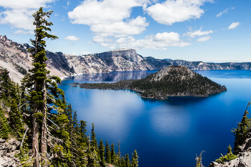 wizard island in crater lake 