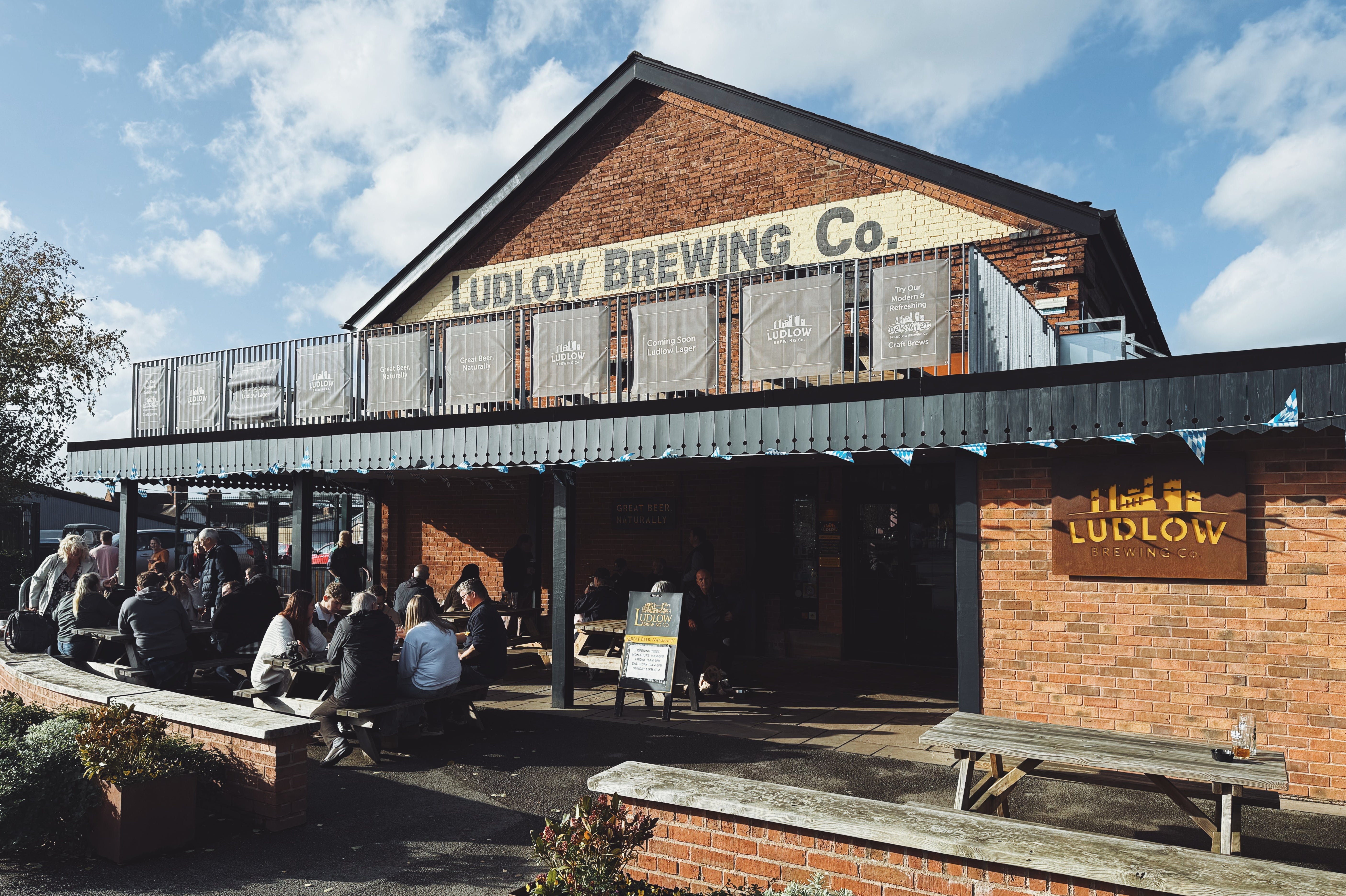 The independent Ludlow Brewing Company serves up cask-conditioned ales