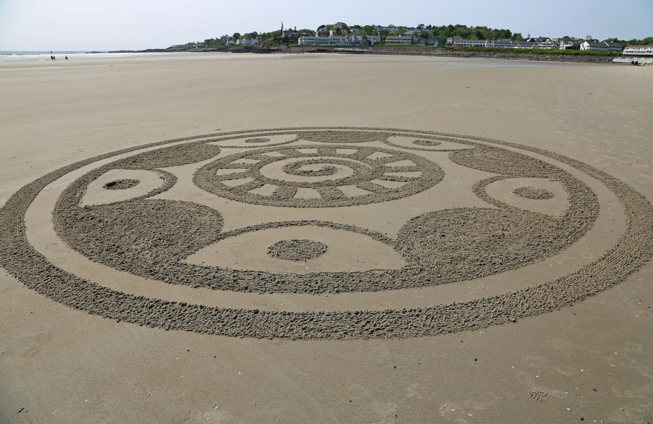 Art on Ogunquit beach 