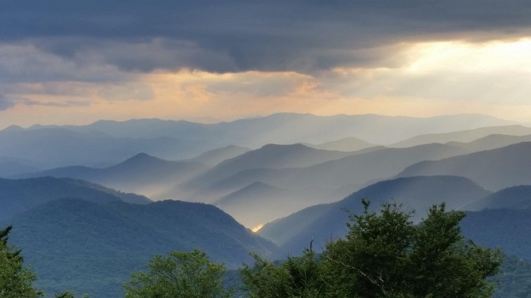 Smoky Mountains - Guide to Pigeon Forge