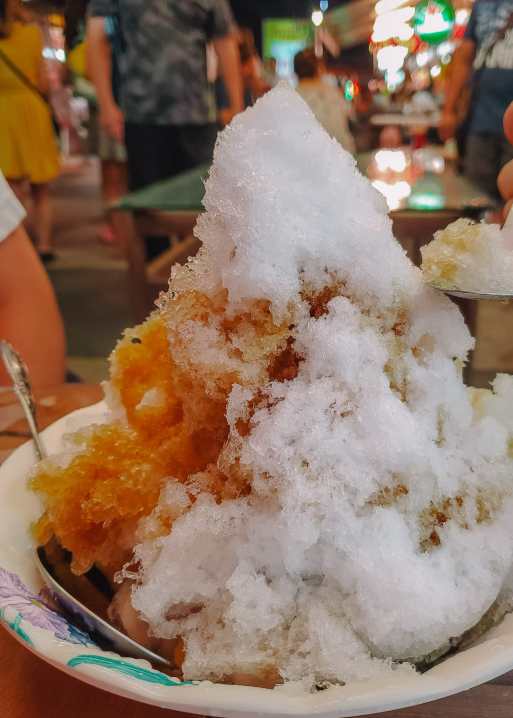 Best things to do in Taiwan Taipei Night Market Shilin Night Market Bubble Tea