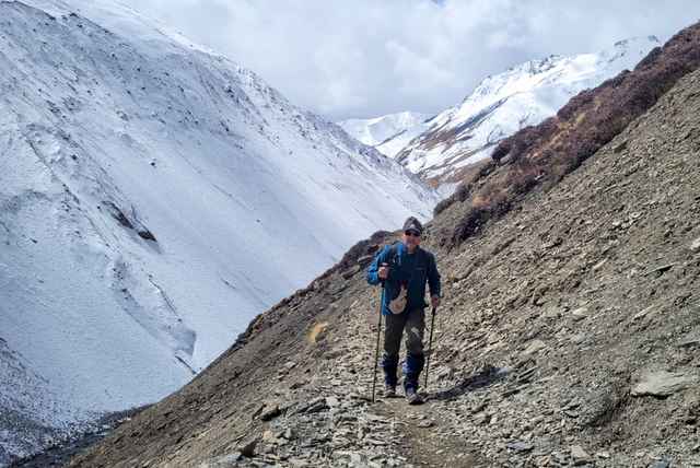 Manang to upper camp trek landscape - Annapurna Circuit, Nepal