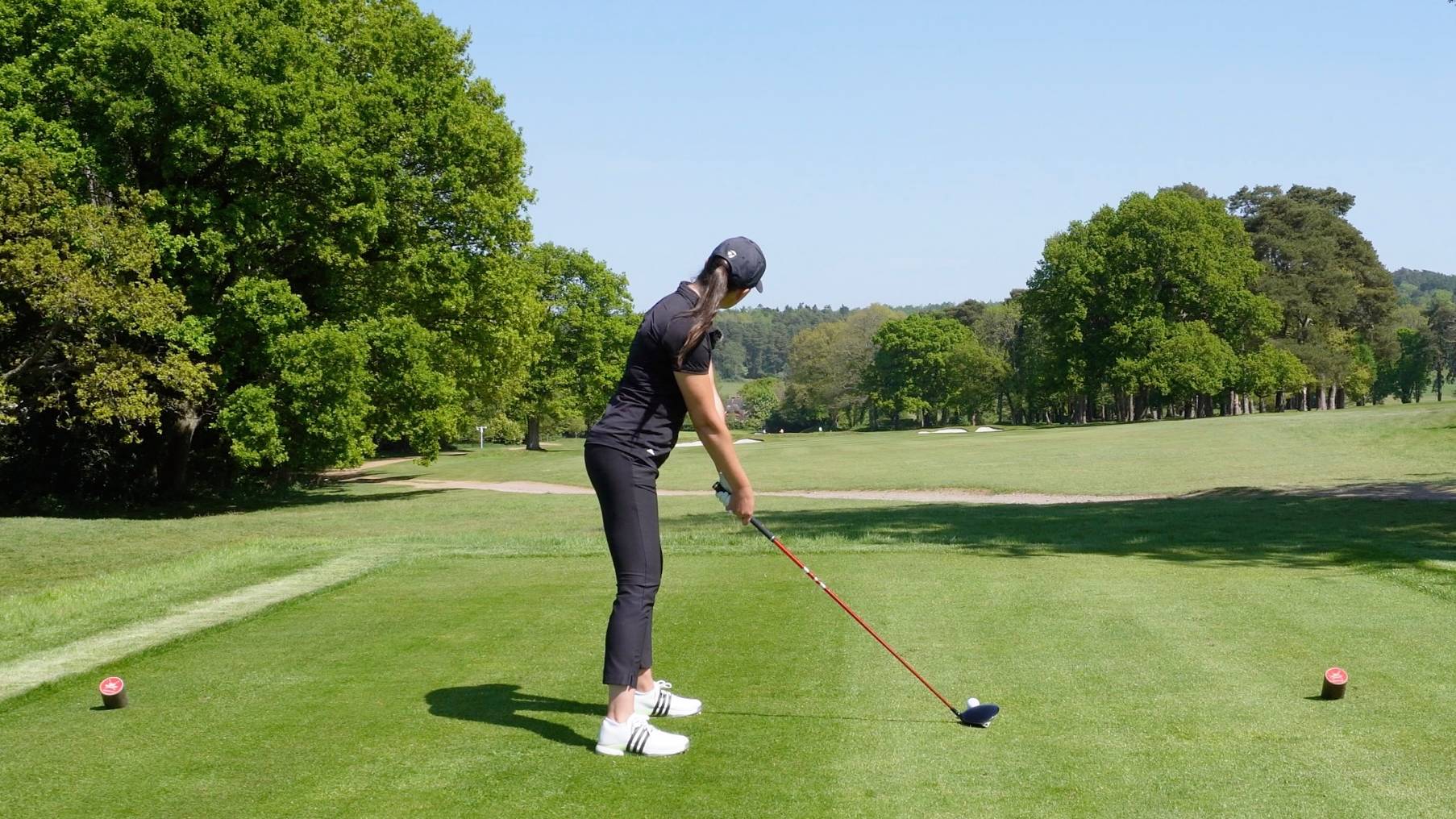Jess Ratcliffe lining up on the tee