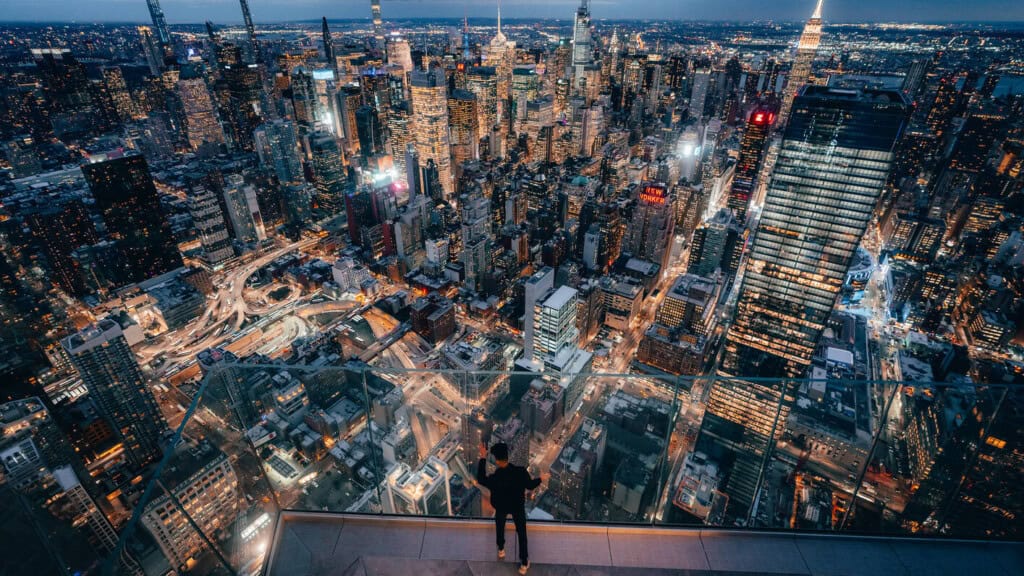 Night view of the NYC skyline.