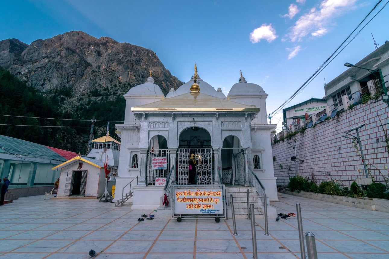 Gangotri Temple Hindu Pilgrim Town