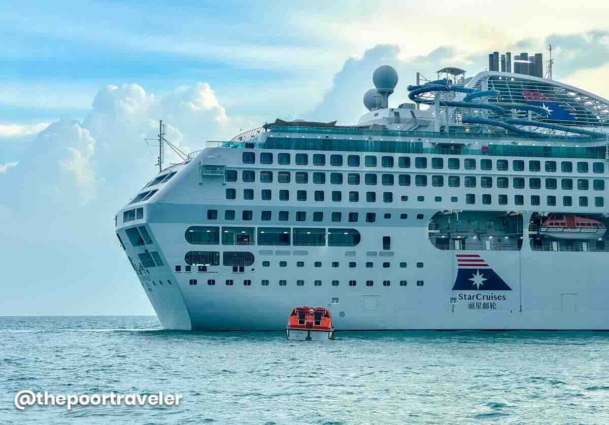 Star Voyager Ship