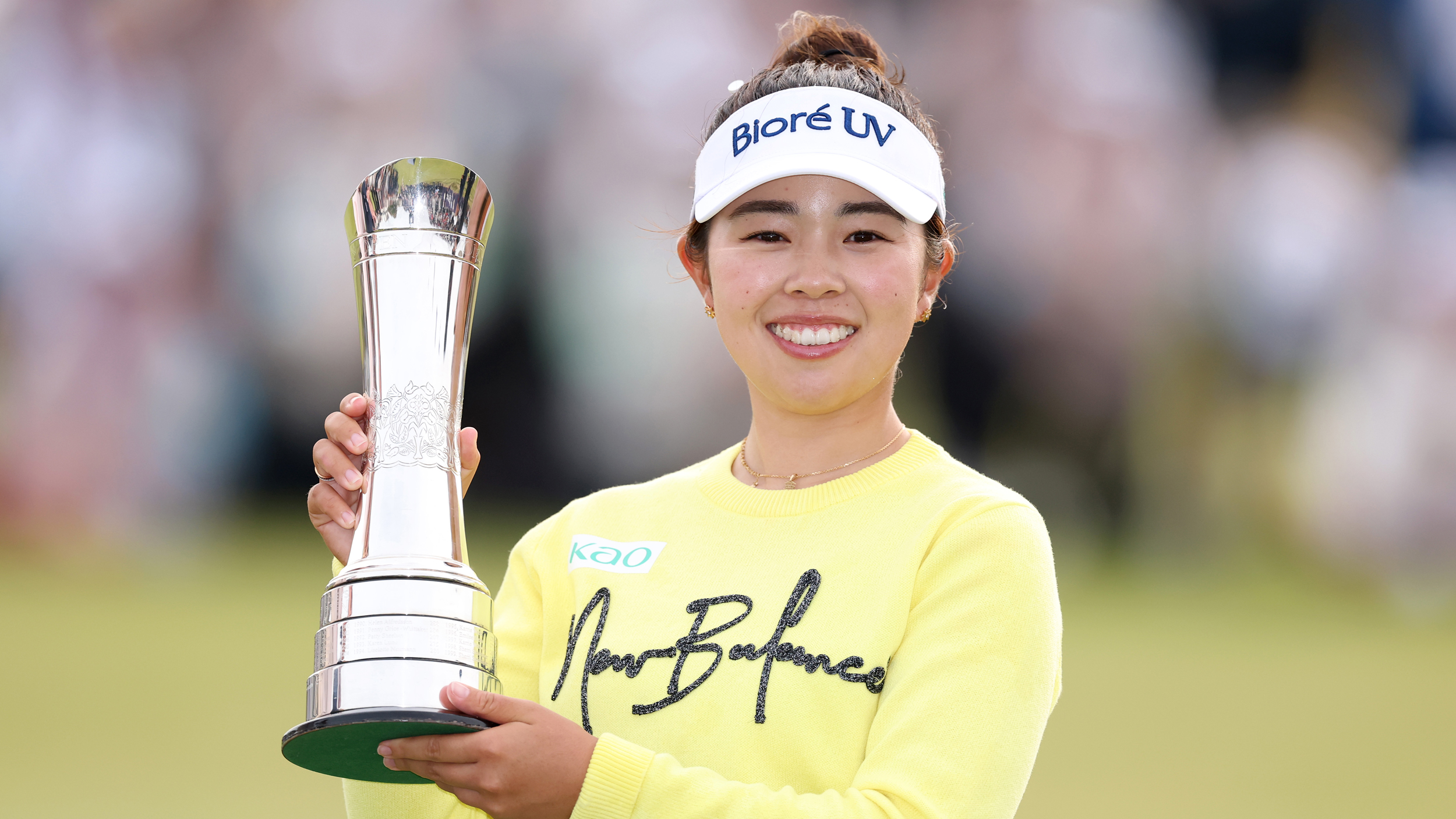 Miyu Yamashita poses with the AIG Women
