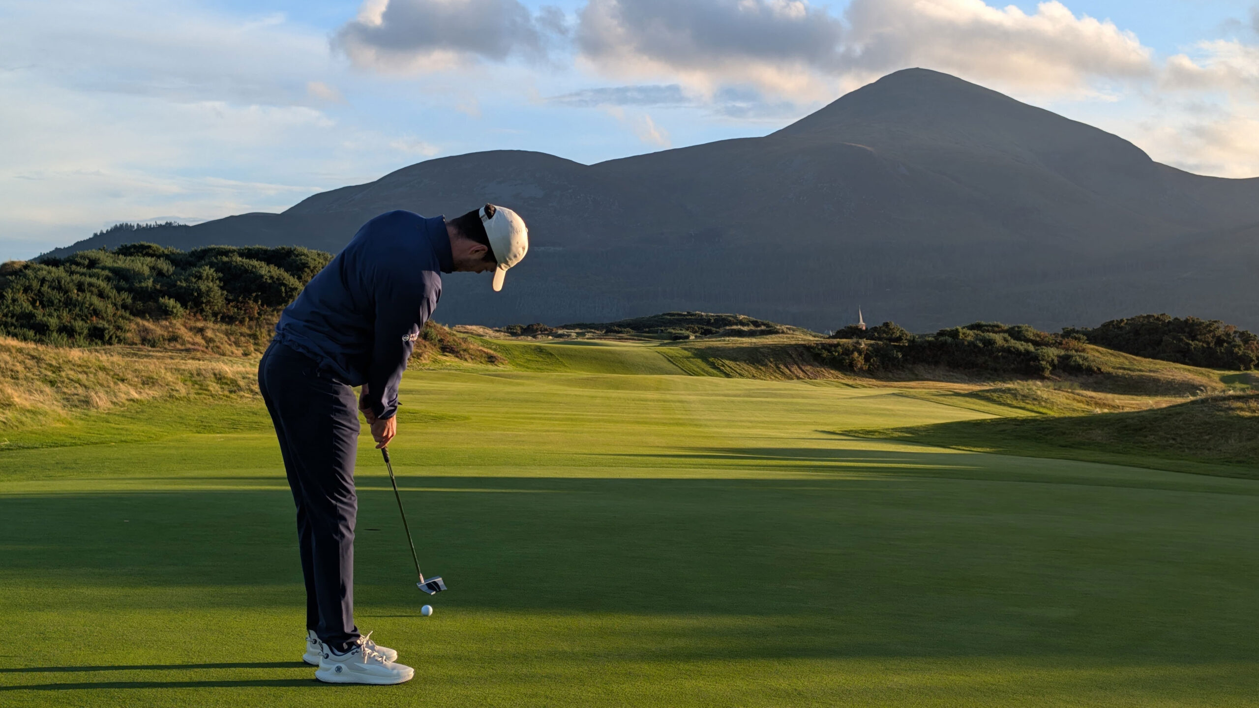 testing the G/FORE MG4+ O2 shoes